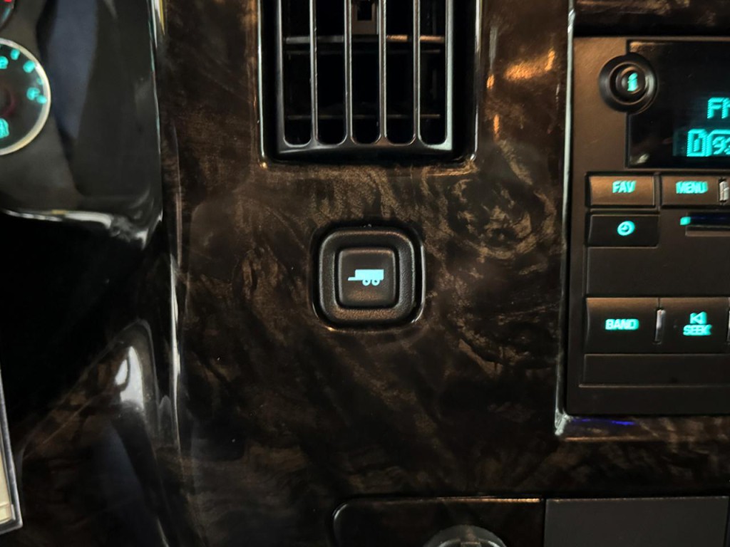 2016 Chevrolet Express Image 28