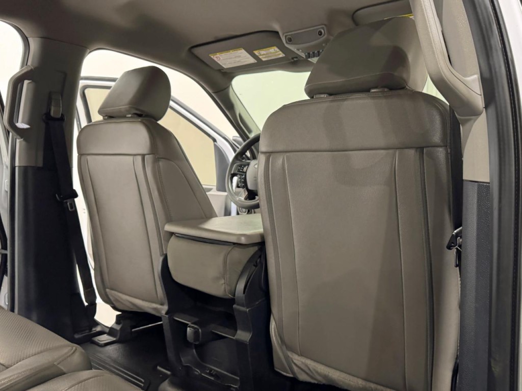 2022 Ford F-250 Image 16