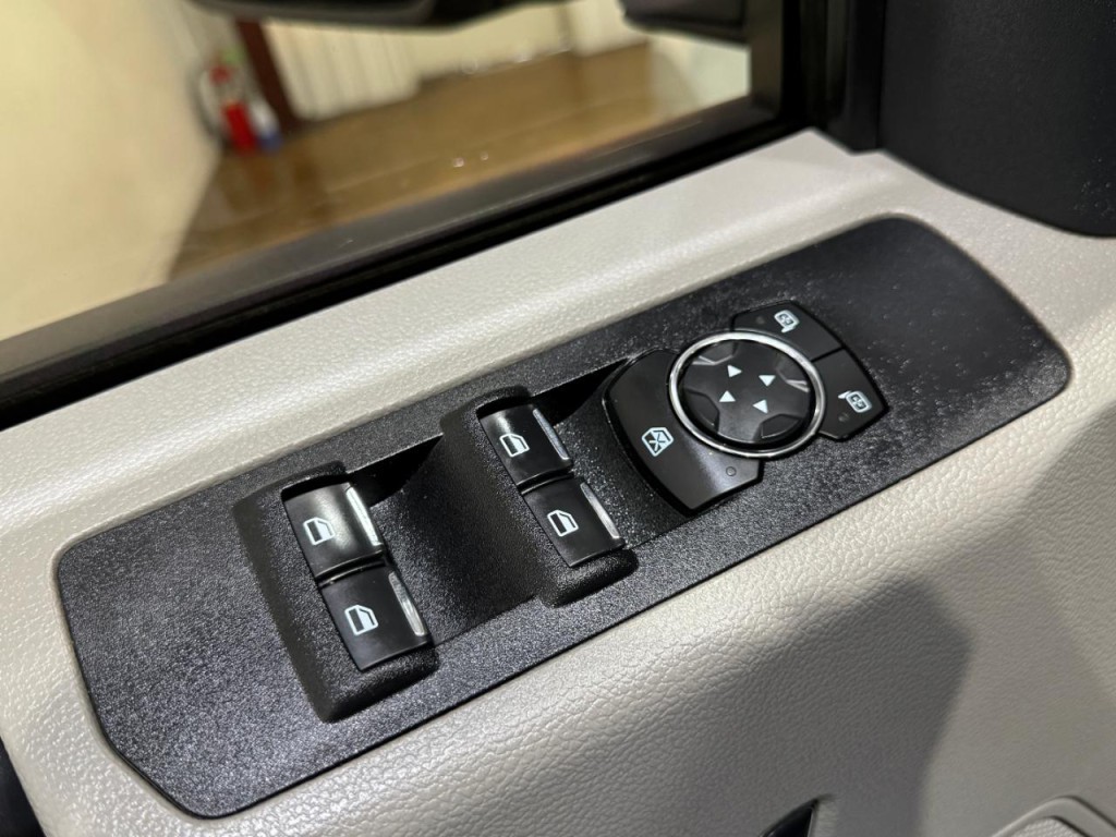 2022 Ford F-250 Image 30