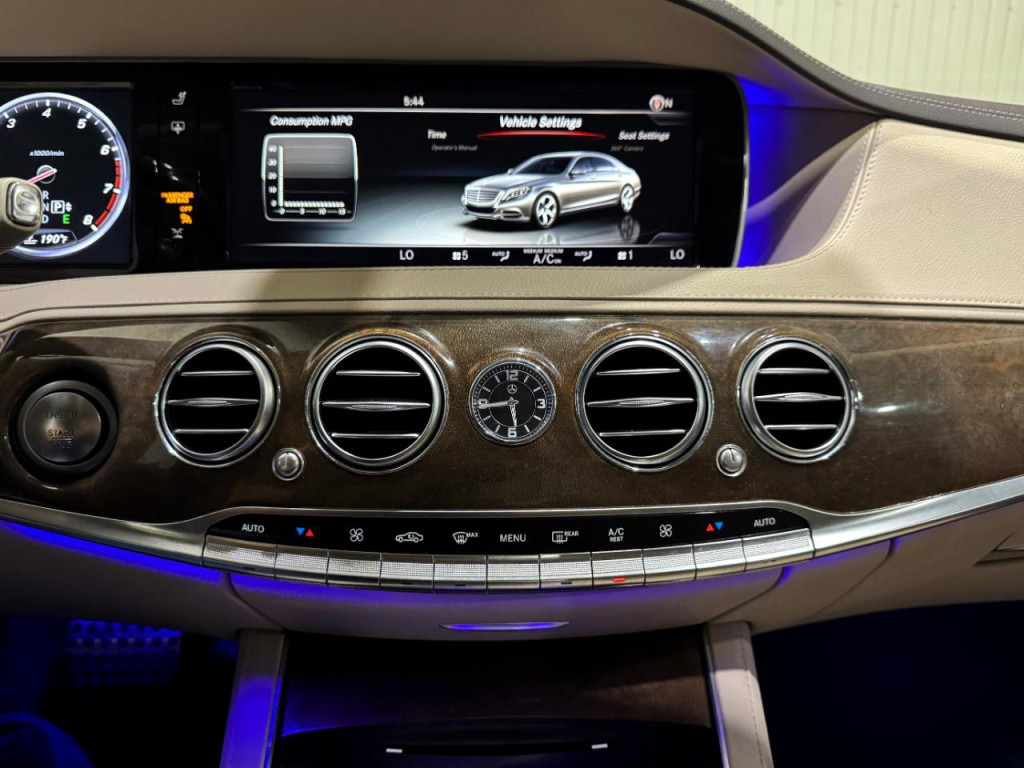 2015 Mercedes-Benz S-Class Image 24