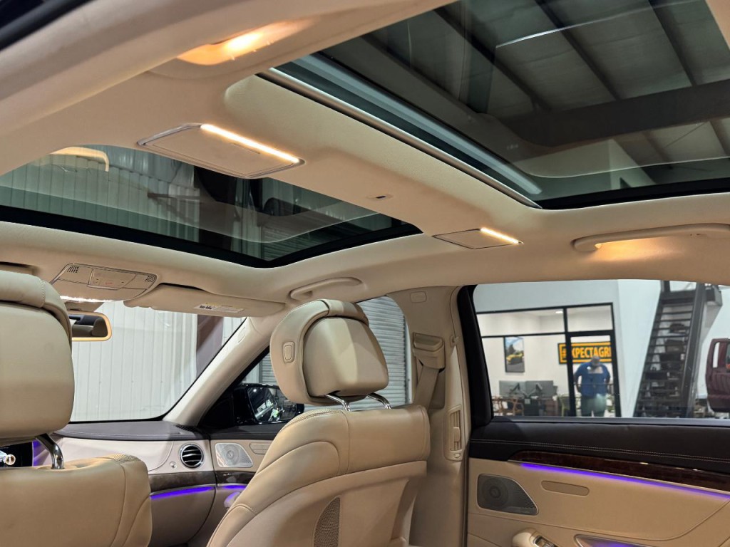 2015 Mercedes-Benz S-Class Image 32