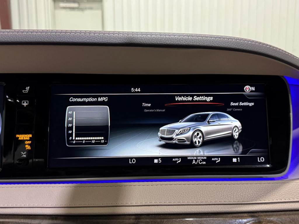 2015 Mercedes-Benz S-Class Image 33