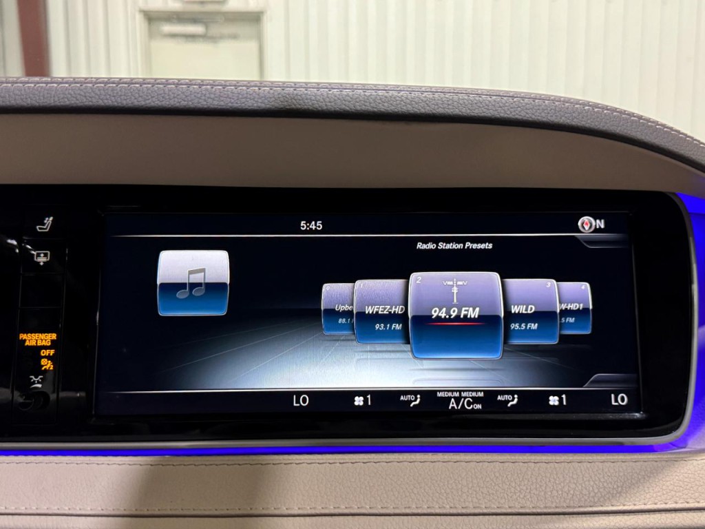 2015 Mercedes-Benz S-Class Image 35