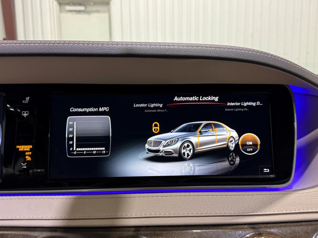 2015 Mercedes-Benz S-Class Image 40