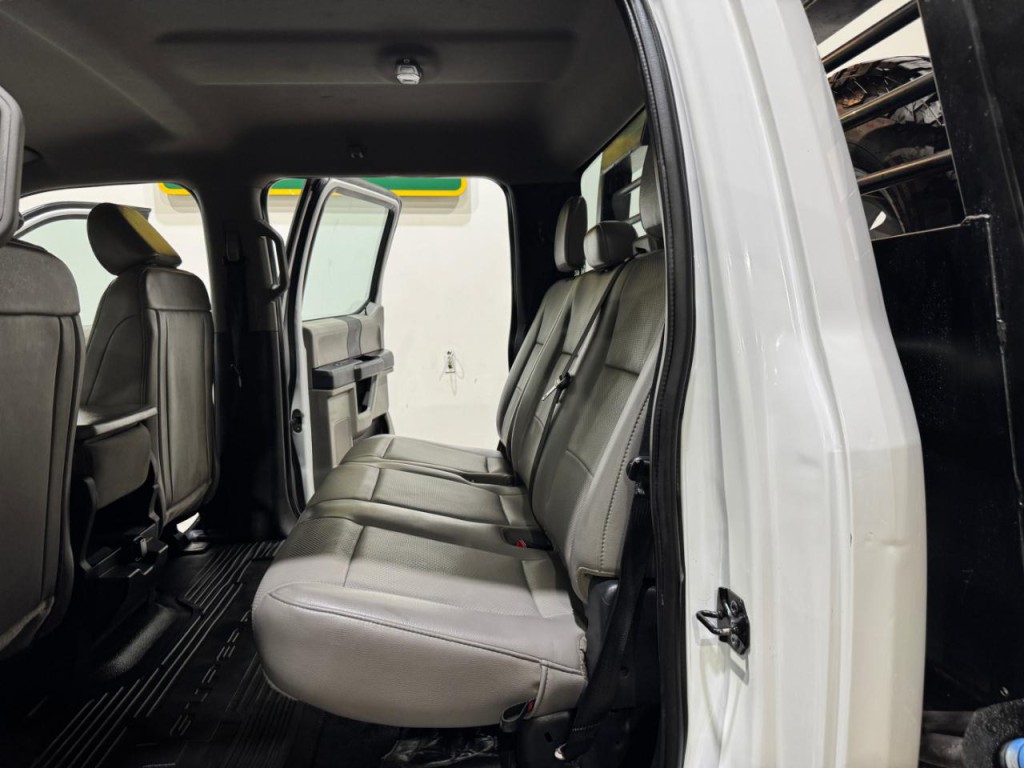 2022 Ford F-350 Image 16