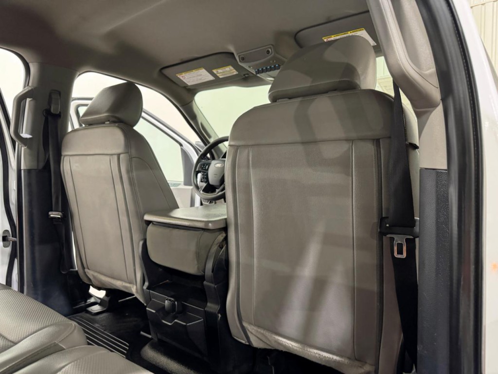 2022 Ford F-350 Image 17