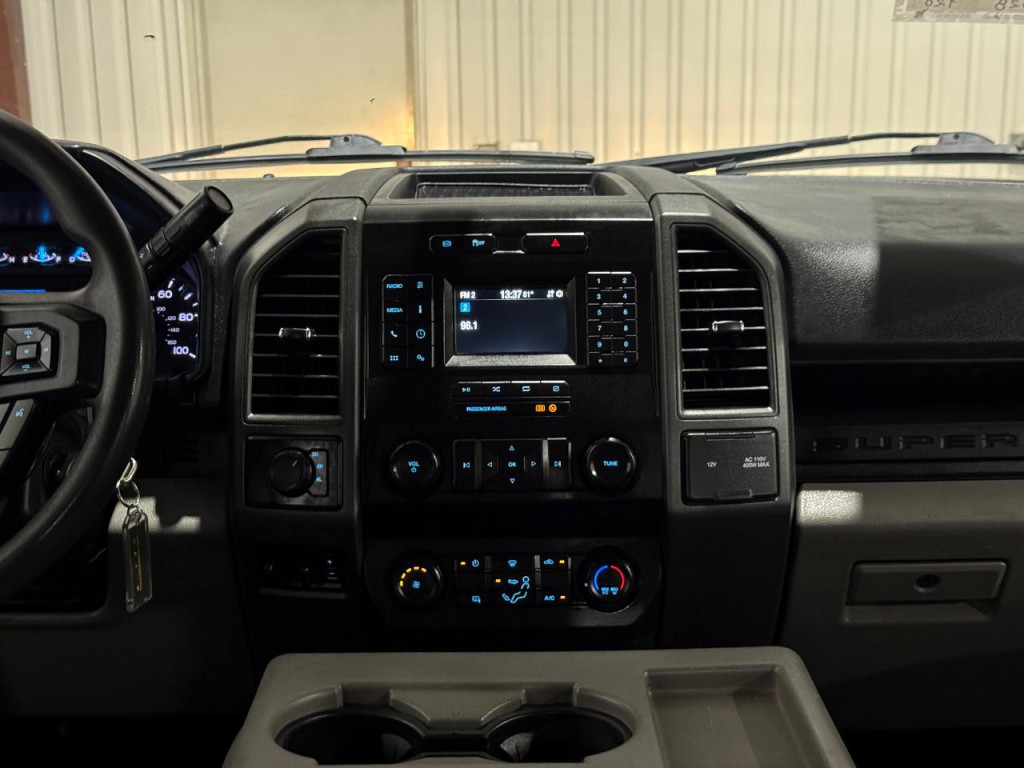 2022 Ford F-350 Image 21