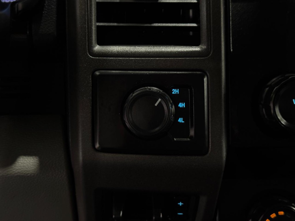 2022 Ford F-350 Image 26