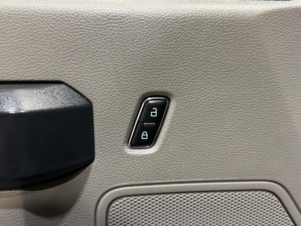 2022 Ford F-350 Image 28