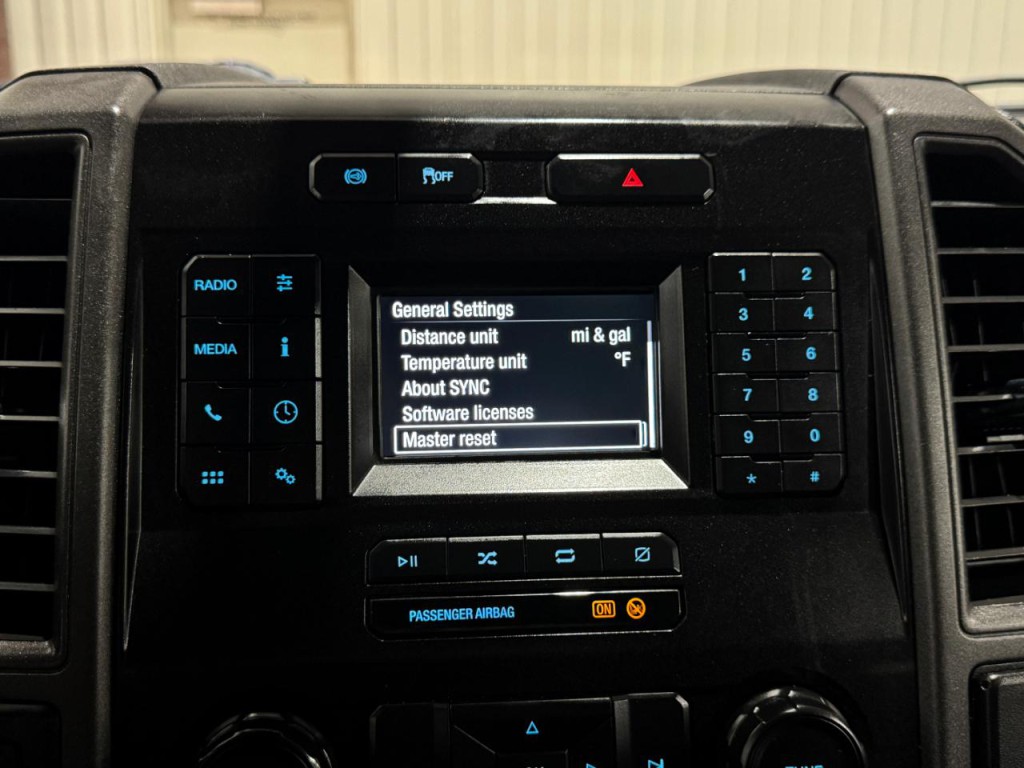 2022 Ford F-350 Image 37