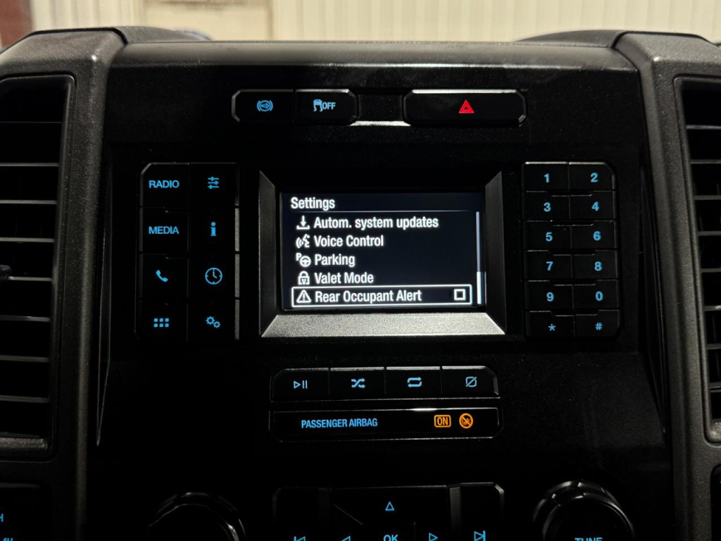 2022 Ford F-350 Image 38