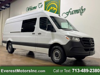 Image for 2023 Mercedes-Benz Sprinter Crew Cargo 2500 Long Hi Rf 2.0l Gas Premium Pkg ID: 7239954