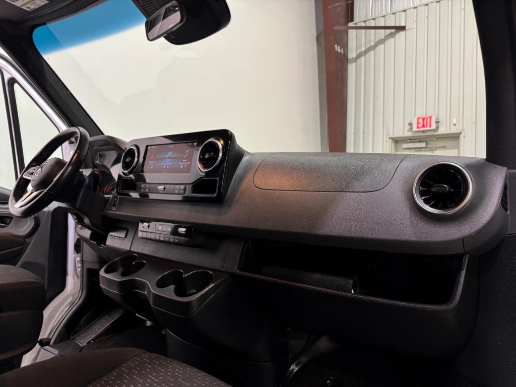 2023 Mercedes-Benz Sprinter Image 10