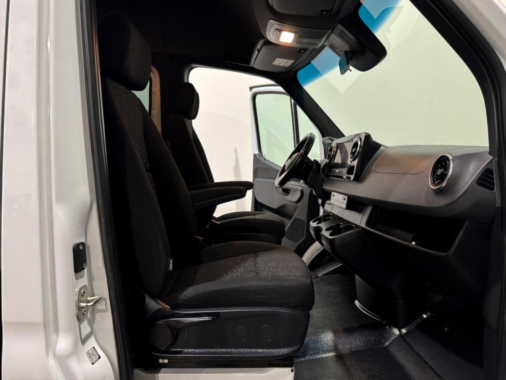 2023 Mercedes-Benz Sprinter Image 12