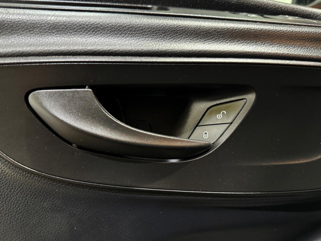 2023 Mercedes-Benz Sprinter Image 24