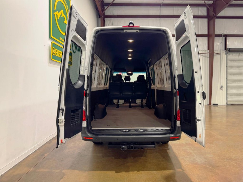 2023 Mercedes-Benz Sprinter Image 60