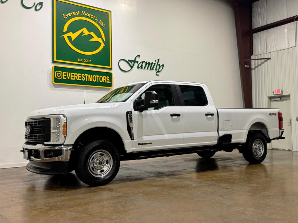 2023 Ford F-250 Image 3