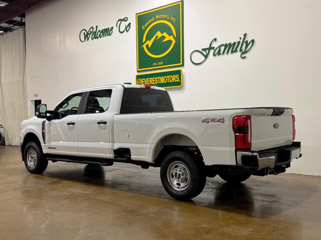 2023 Ford F-250 Image 6