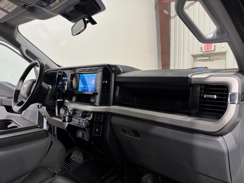 2023 Ford F-250 Image 11
