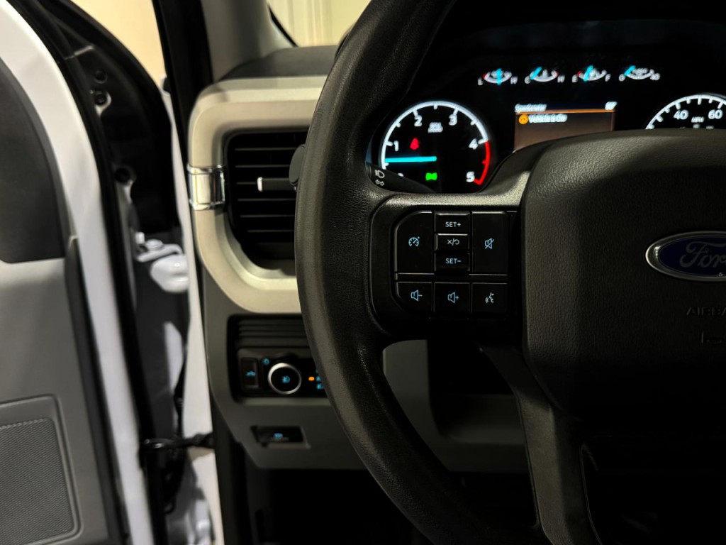 2023 Ford F-250 Image 21