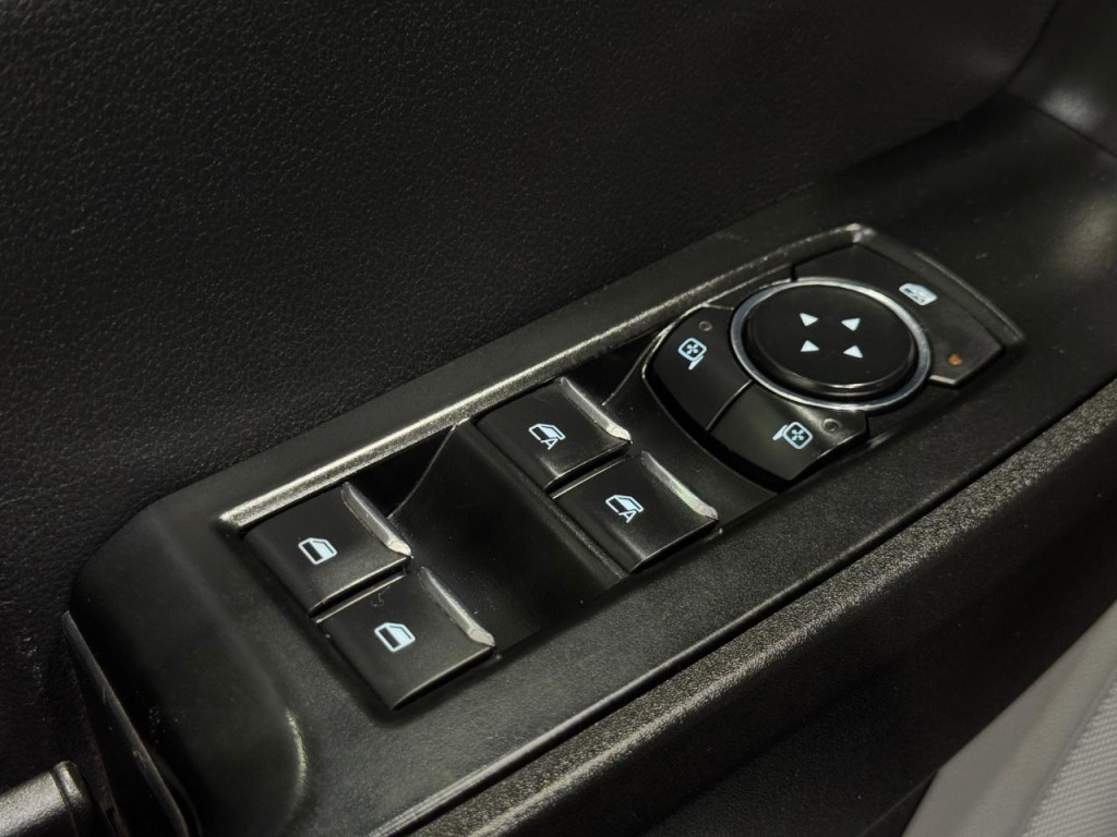 2023 Ford F-250 Image 30