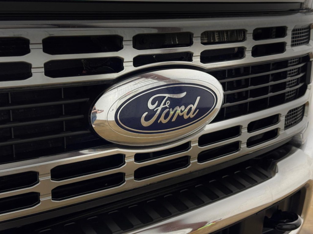 2024 Ford F-350 Image 3
