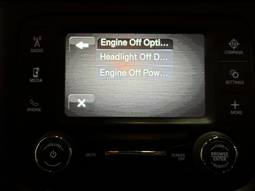 2021 RAM 2500 Image 25