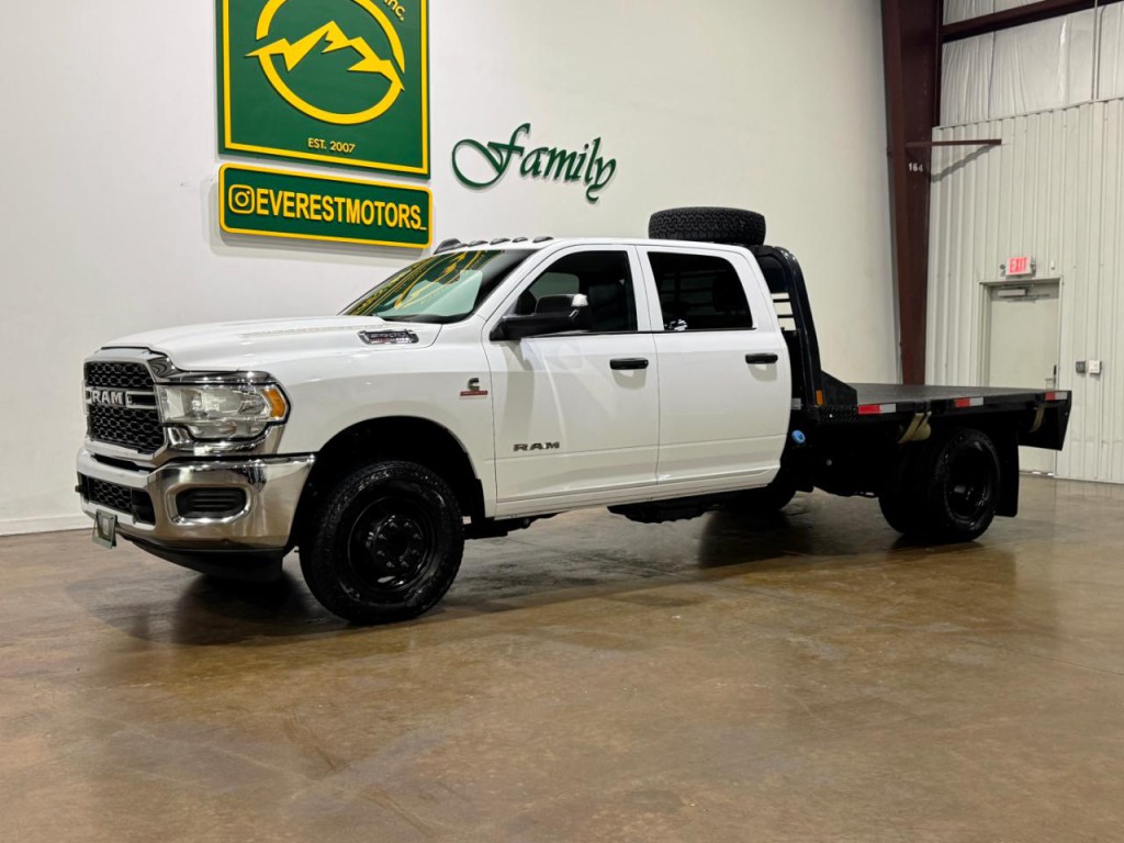 2021 RAM 3500 Image 3