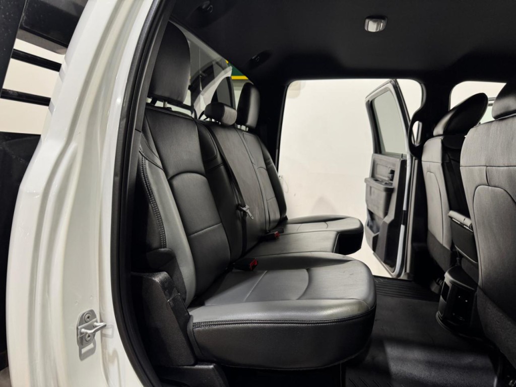 2021 RAM 3500 Image 13