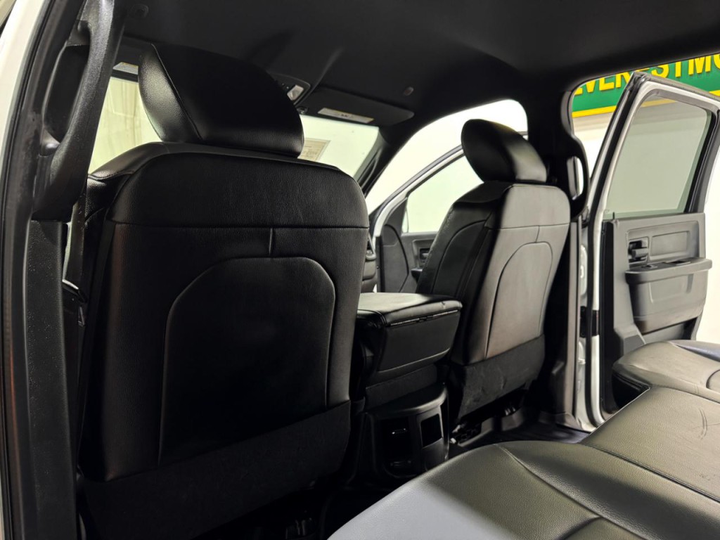 2021 RAM 3500 Image 17