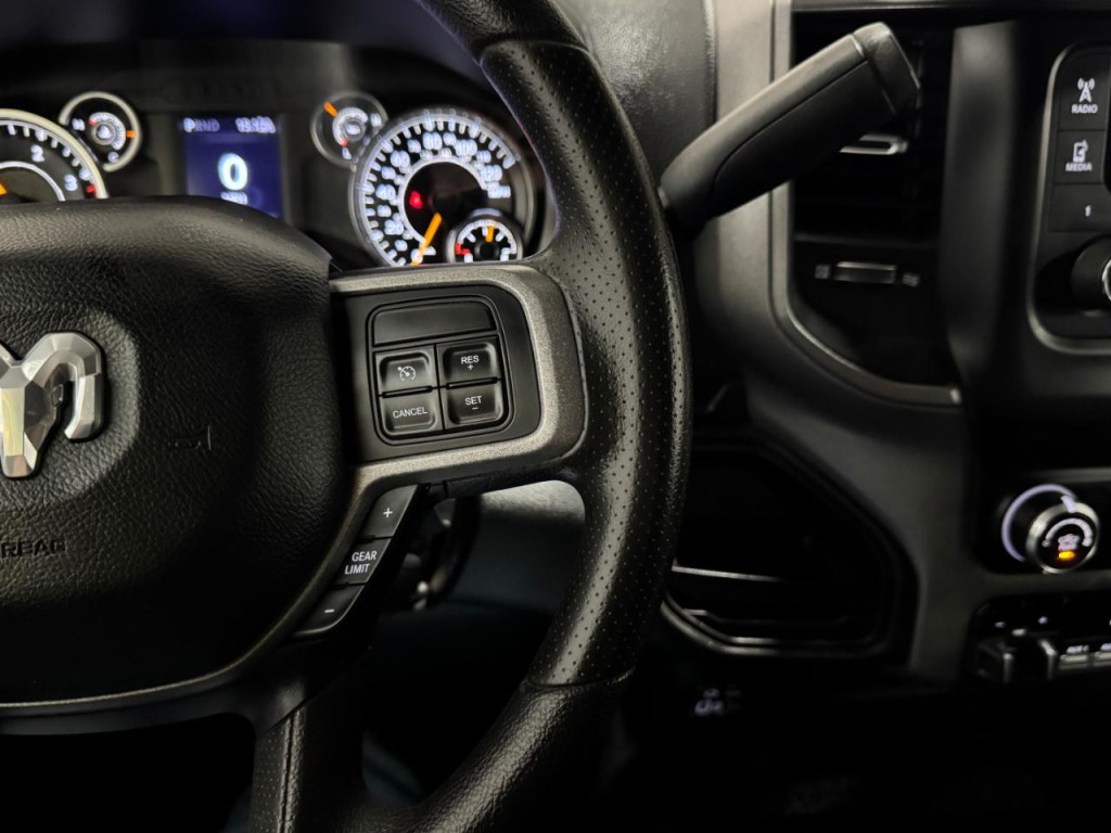 2021 RAM 3500 Image 23