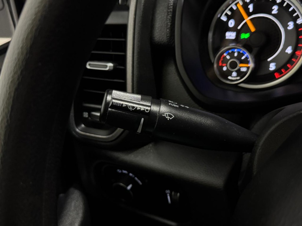 2021 RAM 3500 Image 24