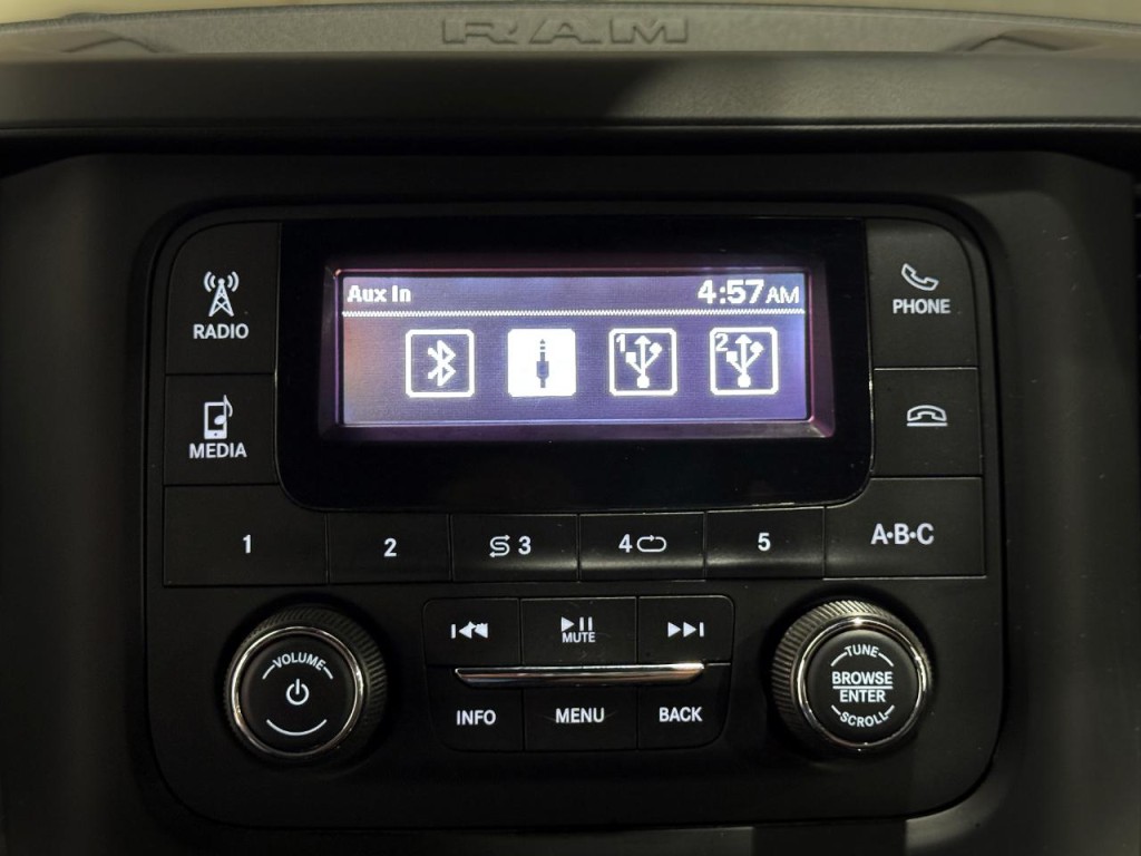 2021 RAM 3500 Image 30