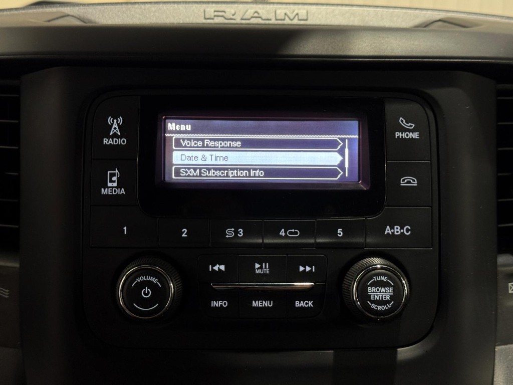 2021 RAM 3500 Image 34