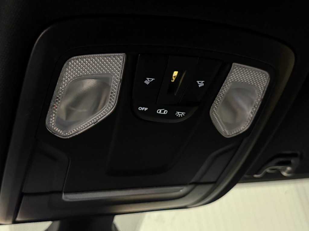 2021 RAM 3500 Image 36