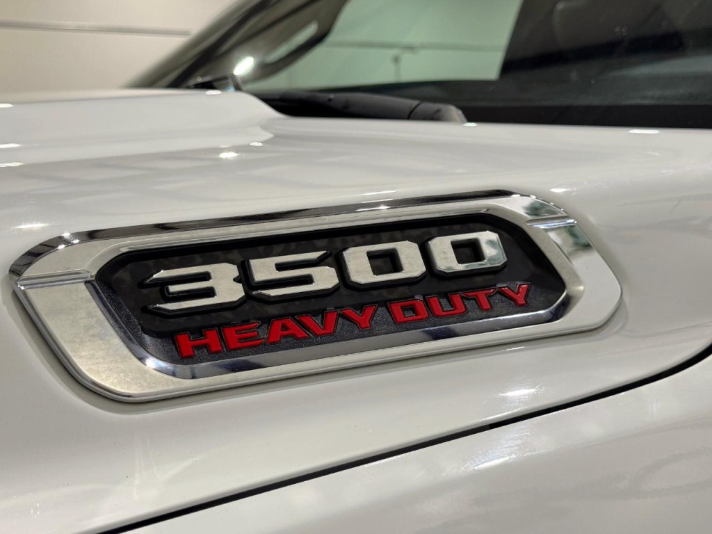 2021 RAM 3500 Image 39