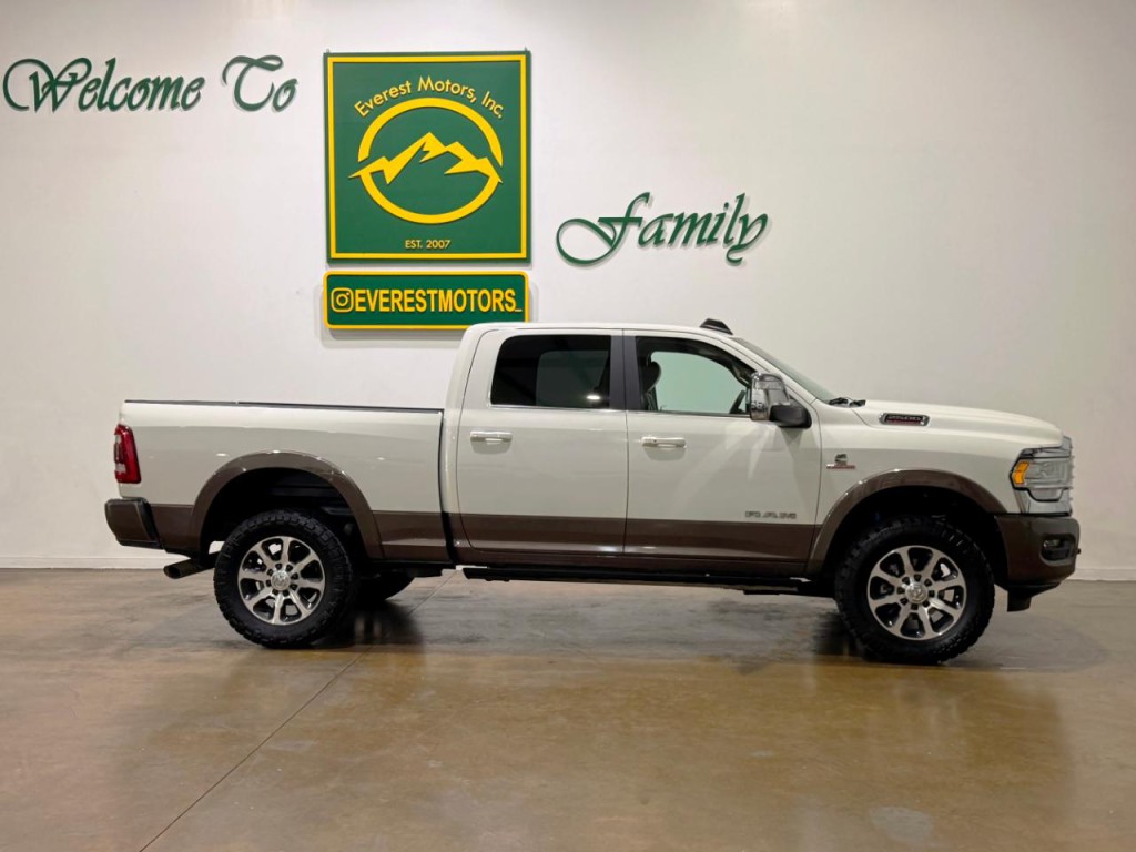 2024 RAM 2500 Image 2