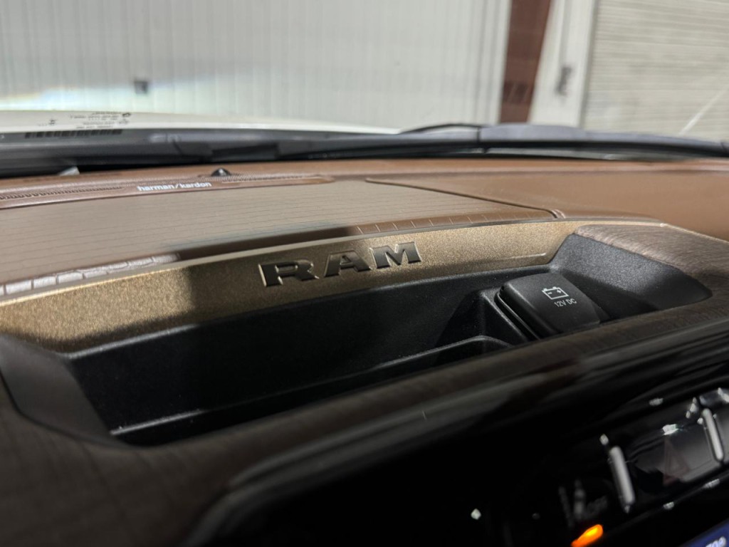 2024 RAM 2500 Image 38