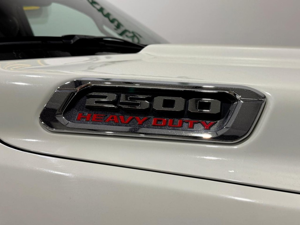 2024 RAM 2500 Image 41