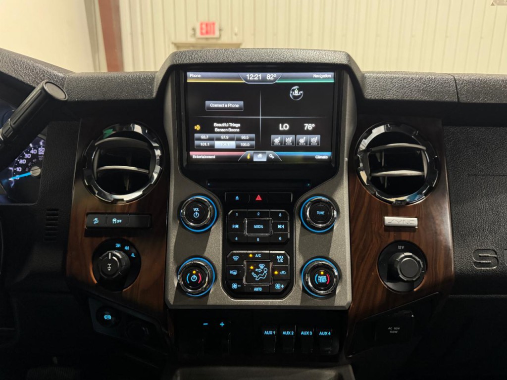 2015 Ford F-250 Image 21