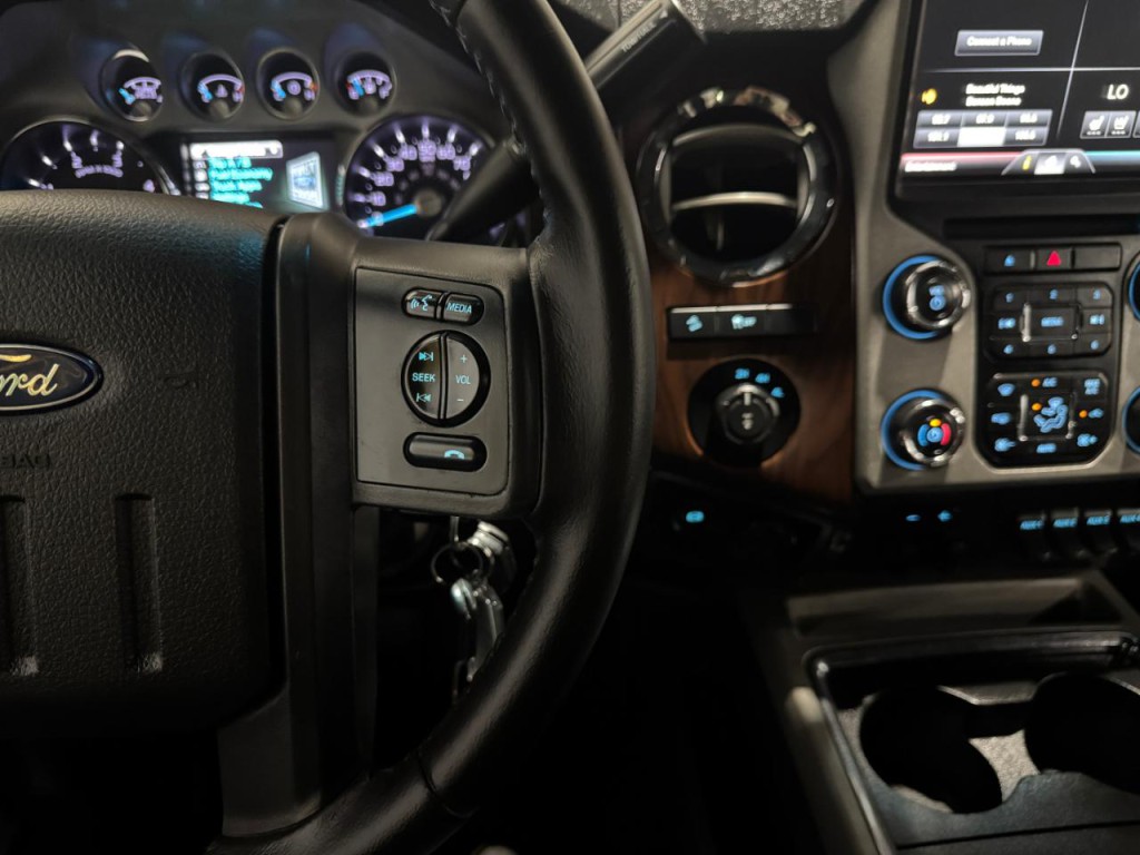 2015 Ford F-250 Image 23