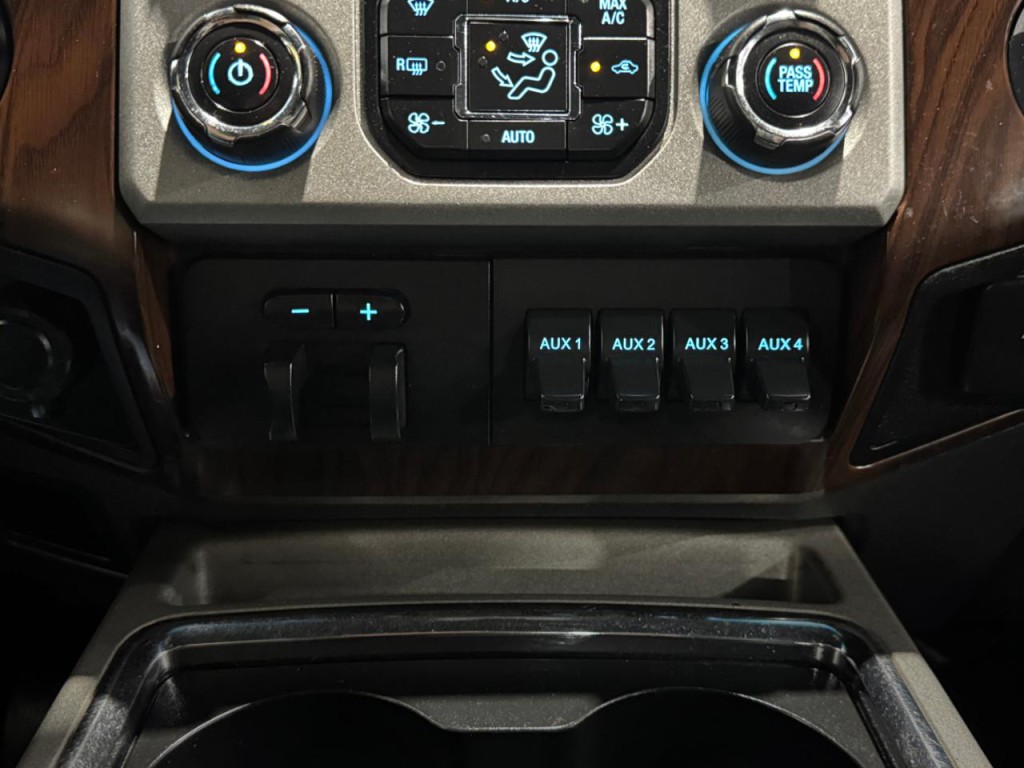 2015 Ford F-250 Image 26