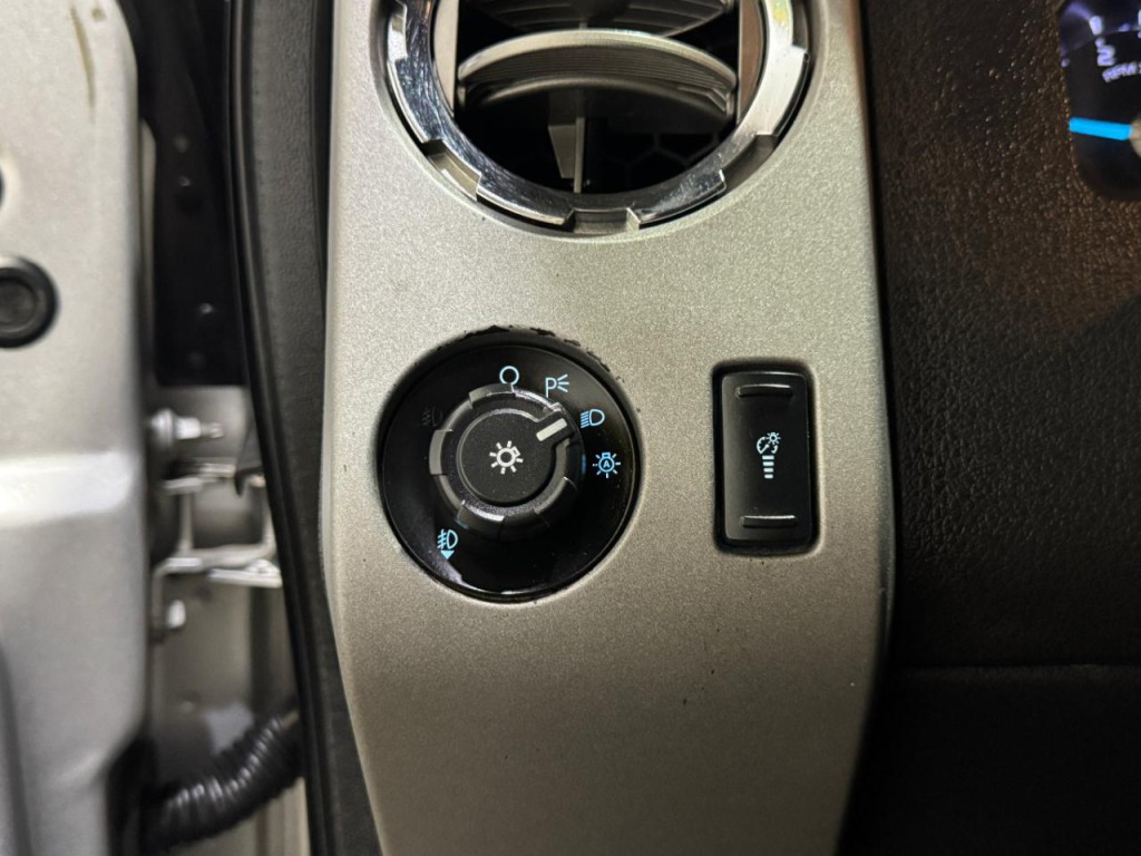 2015 Ford F-250 Image 27