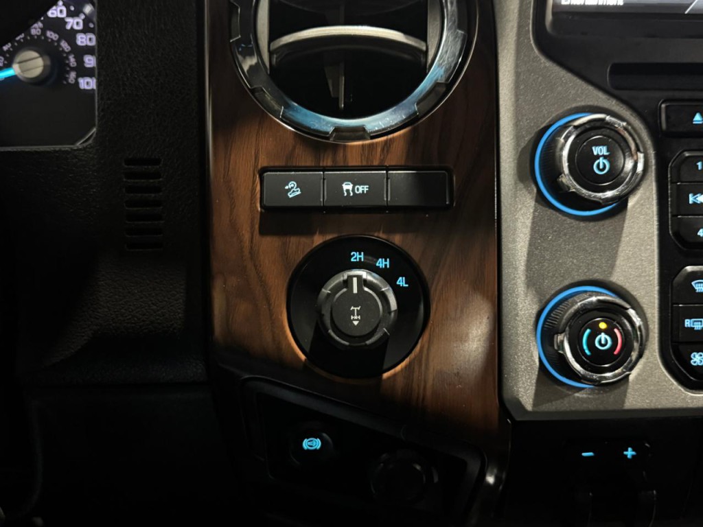 2015 Ford F-250 Image 30