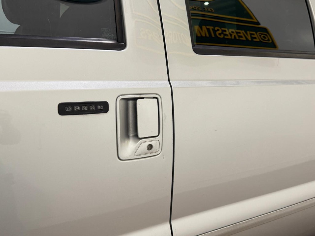 2015 Ford F-250 Image 71