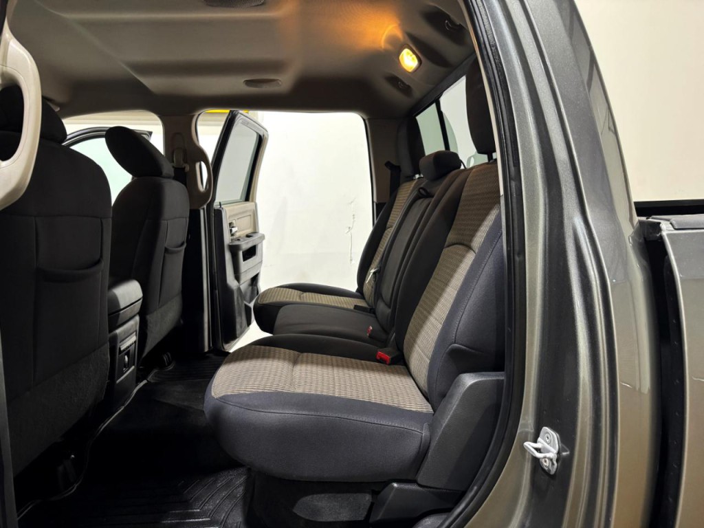 2012 RAM 2500 Image 14