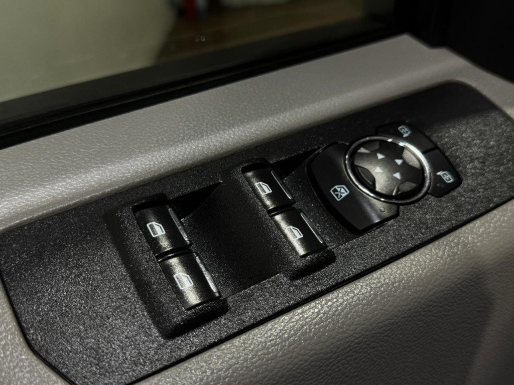 2021 Ford F-250 Image 31