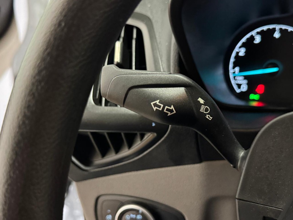 2019 Ford Transit Connect Image 16