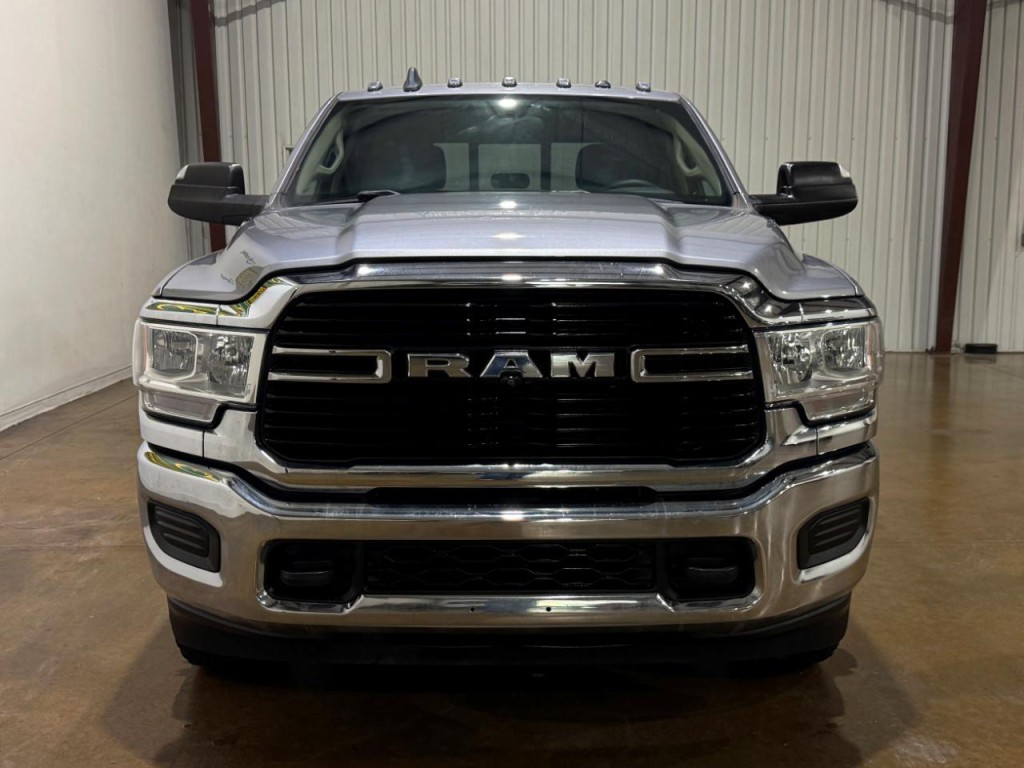 2020 RAM 3500 Image 2