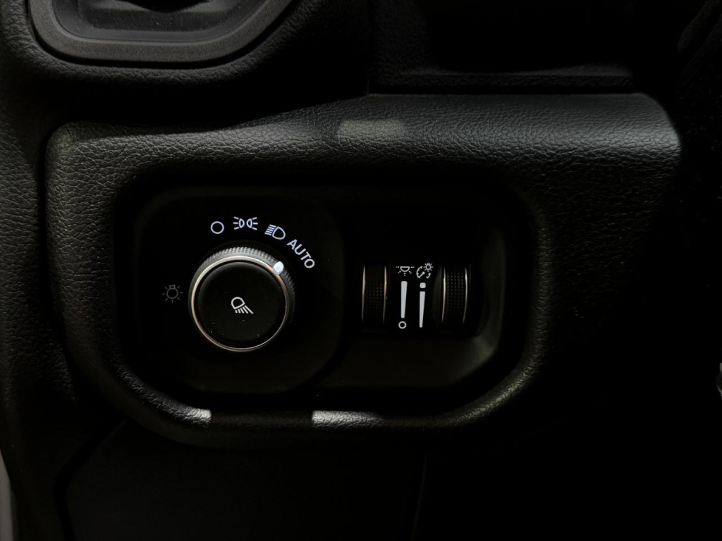 2020 RAM 3500 Image 10